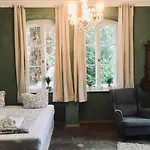 Art & Hotel